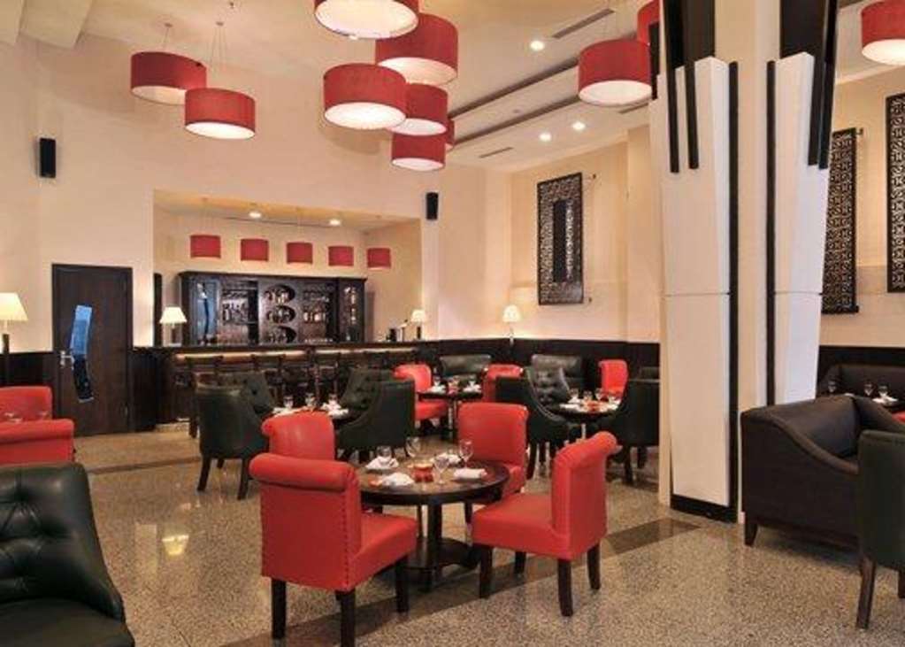 Comfort Inn Tulip Heights Бхатинда Ресторан фото
