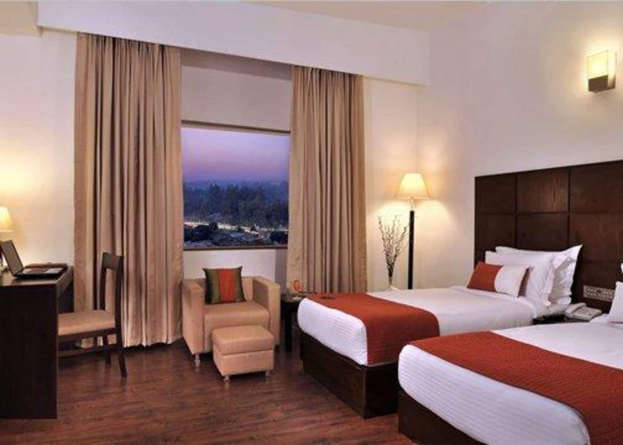 Comfort Inn Tulip Heights Бхатинда Номер фото